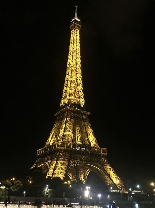 Private Bedrooms Near Eiffel Tower Παρίσι Εξωτερικό φωτογραφία