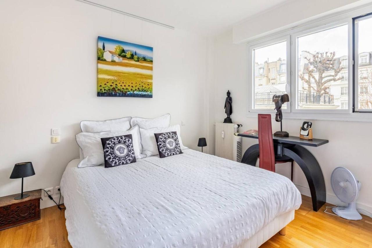 Private Bedrooms Near Eiffel Tower Παρίσι Εξωτερικό φωτογραφία